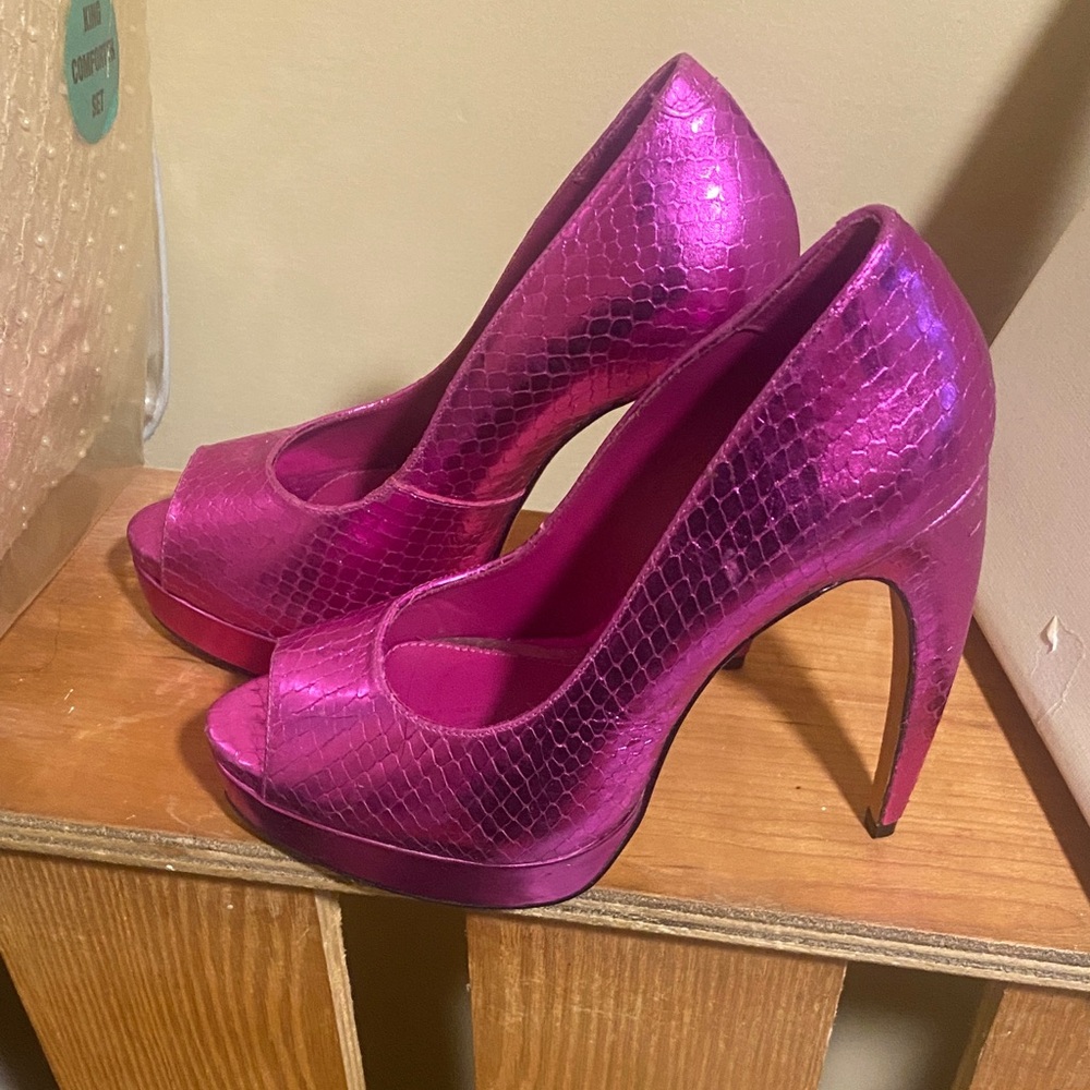 Topshop Fuchsia Peep-Toe Heels